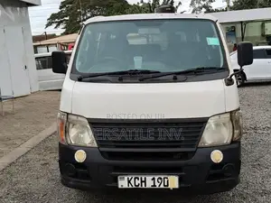 Isuzu Como 2009 White