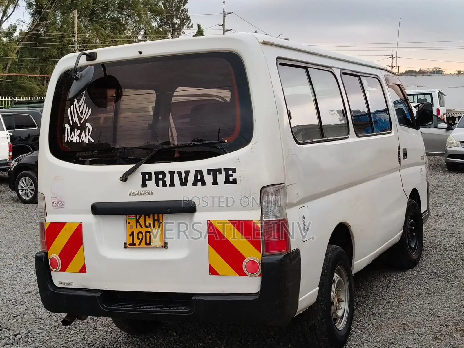 Isuzu Como 2009 White