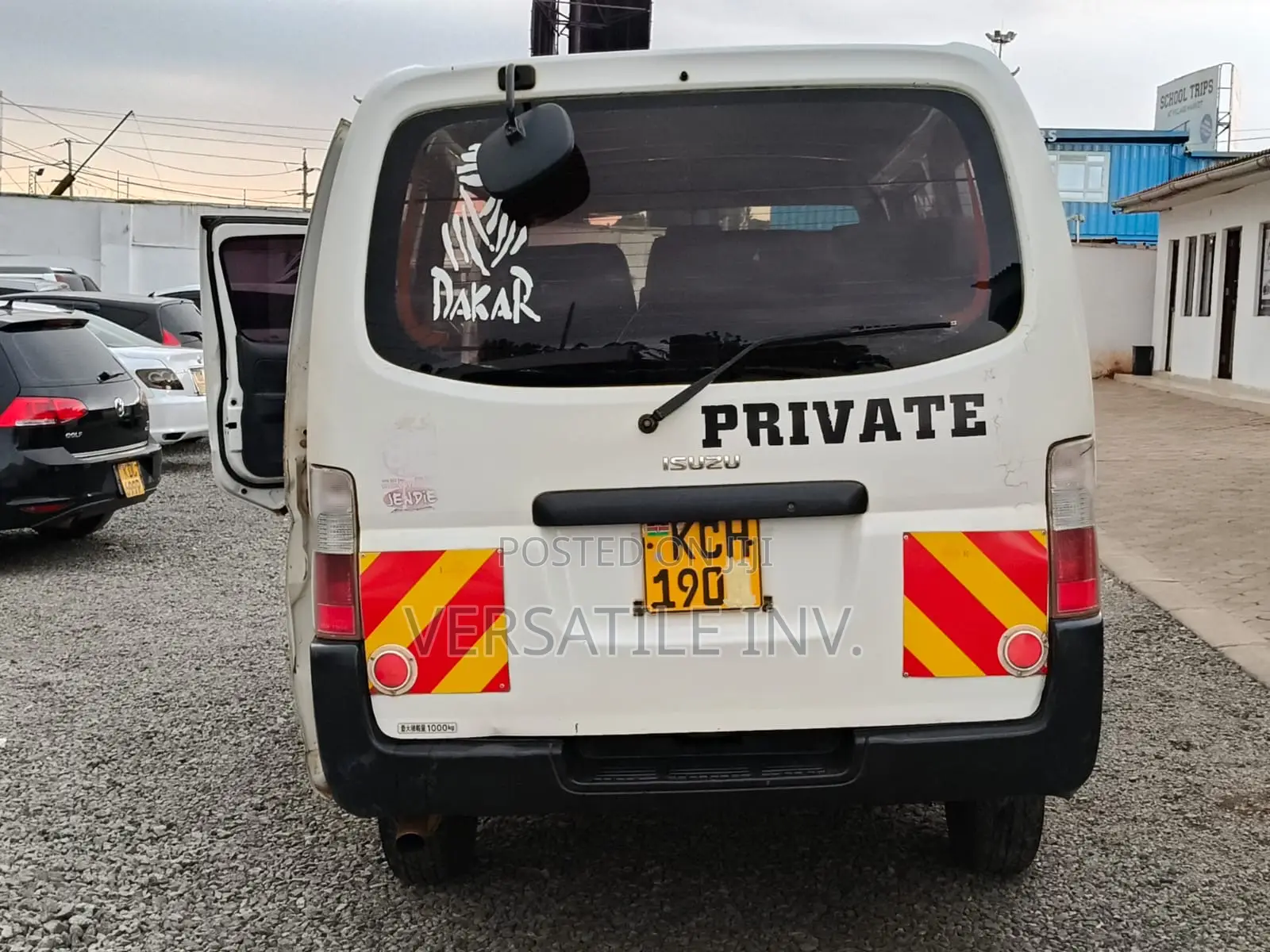 Isuzu Como 2009 White