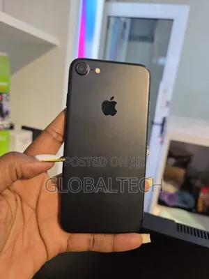Apple iPhone 7 32 GB Black