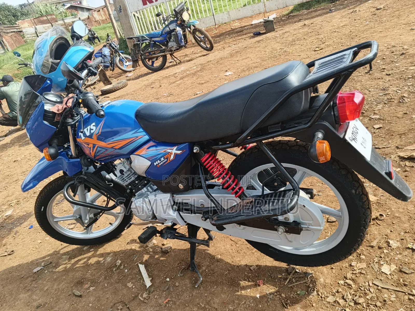 New TVS HLX Plus ES 2025 Blue