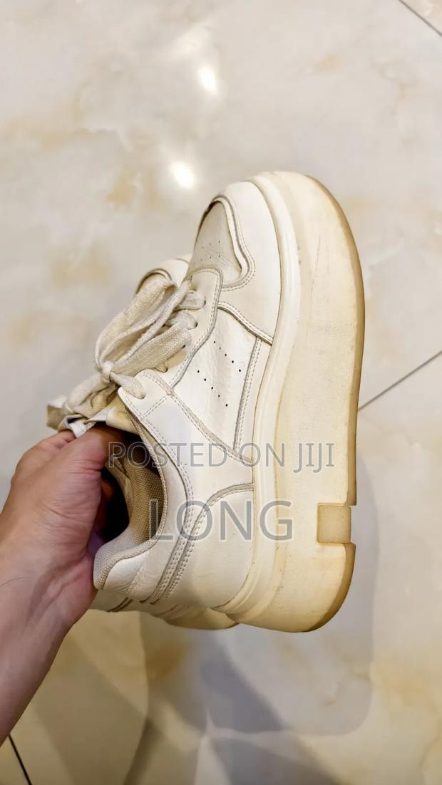 Used Shoes 500 Kes Each Pair - thumbnail 10