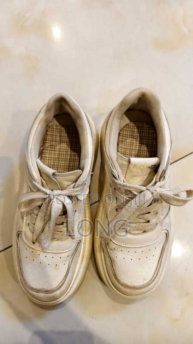 Used Shoes 500 Kes Each Pair - thumbnail 12
