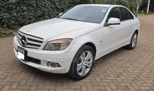 Mercedes-Benz C200 2009 White