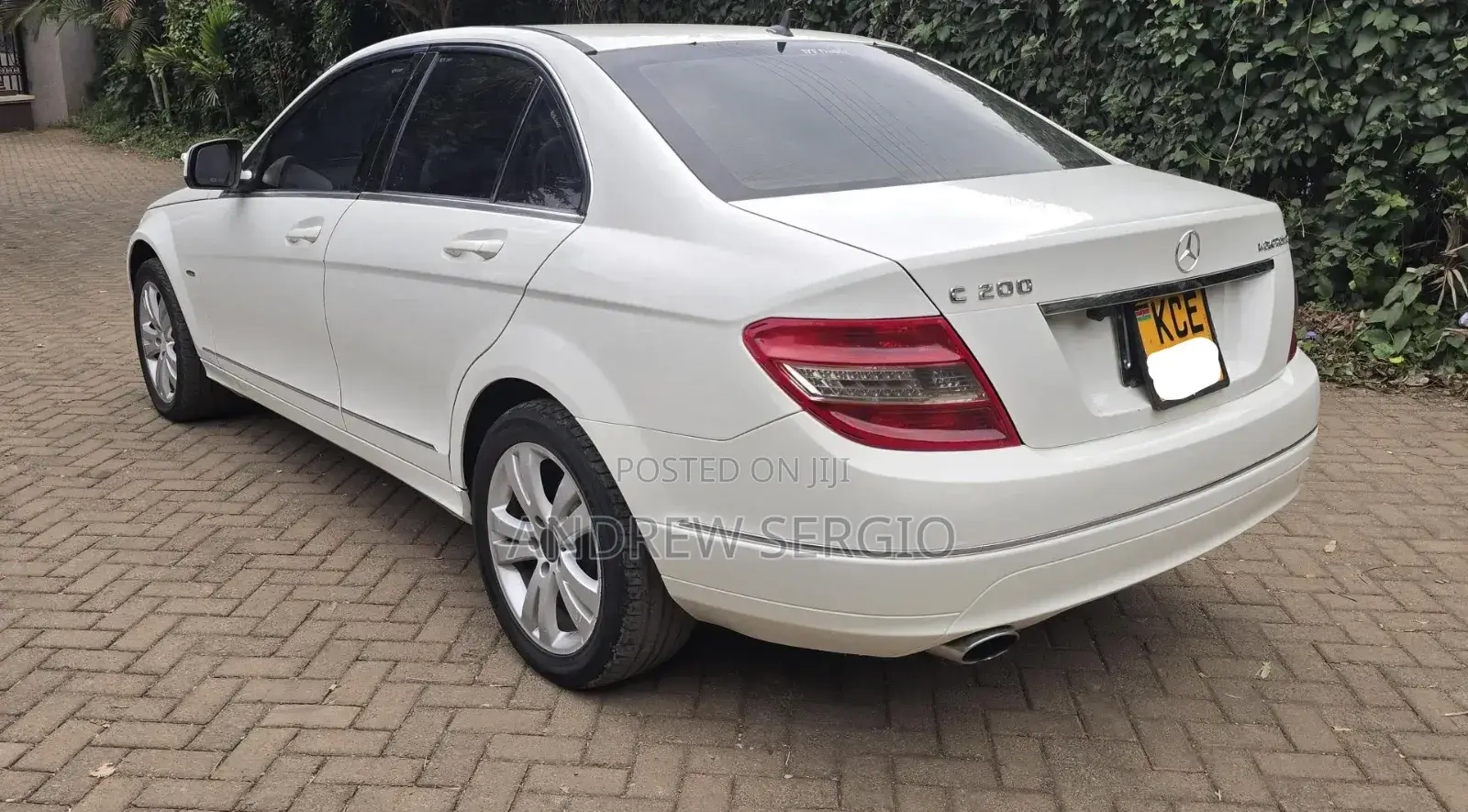 Mercedes-Benz C200 2009 White