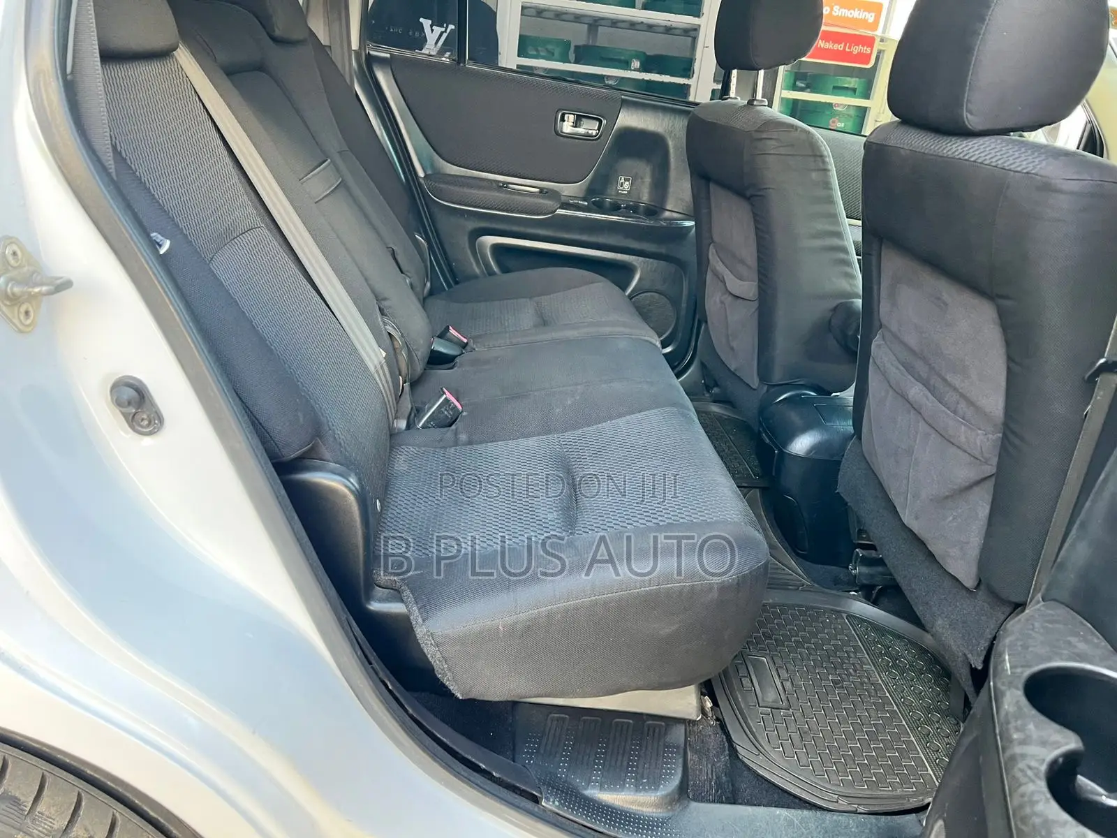 Toyota Kluger 2005 White