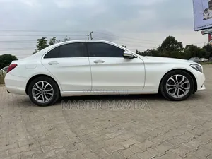 Mercedes-Benz C200 2017 White