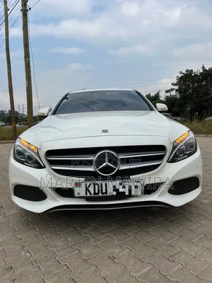 Mercedes-Benz C200 2017 White