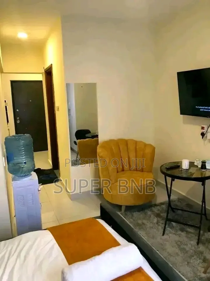 Studio Airbnb Kamakis 3 HRS Day Rest 1800kshs