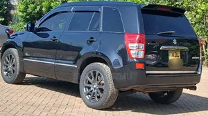 Suzuki Escudo 2015 Black