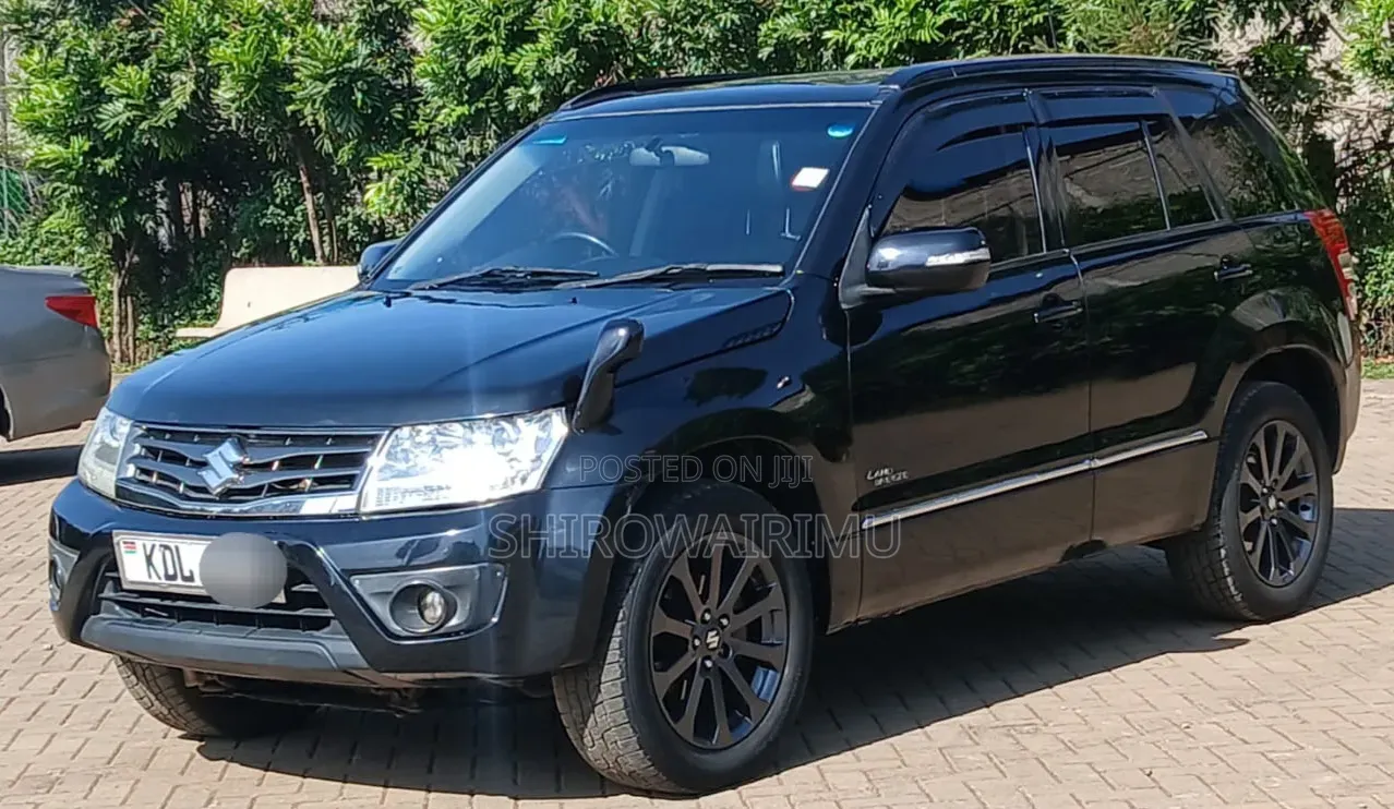 Suzuki Escudo 2015 Black