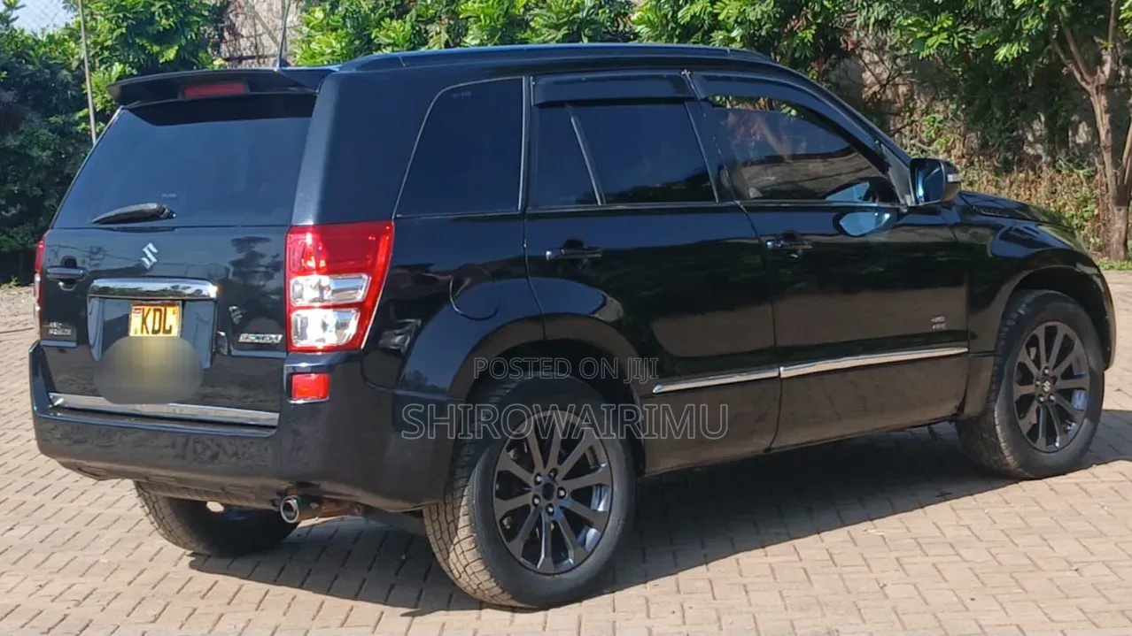 Suzuki Escudo 2015 Black