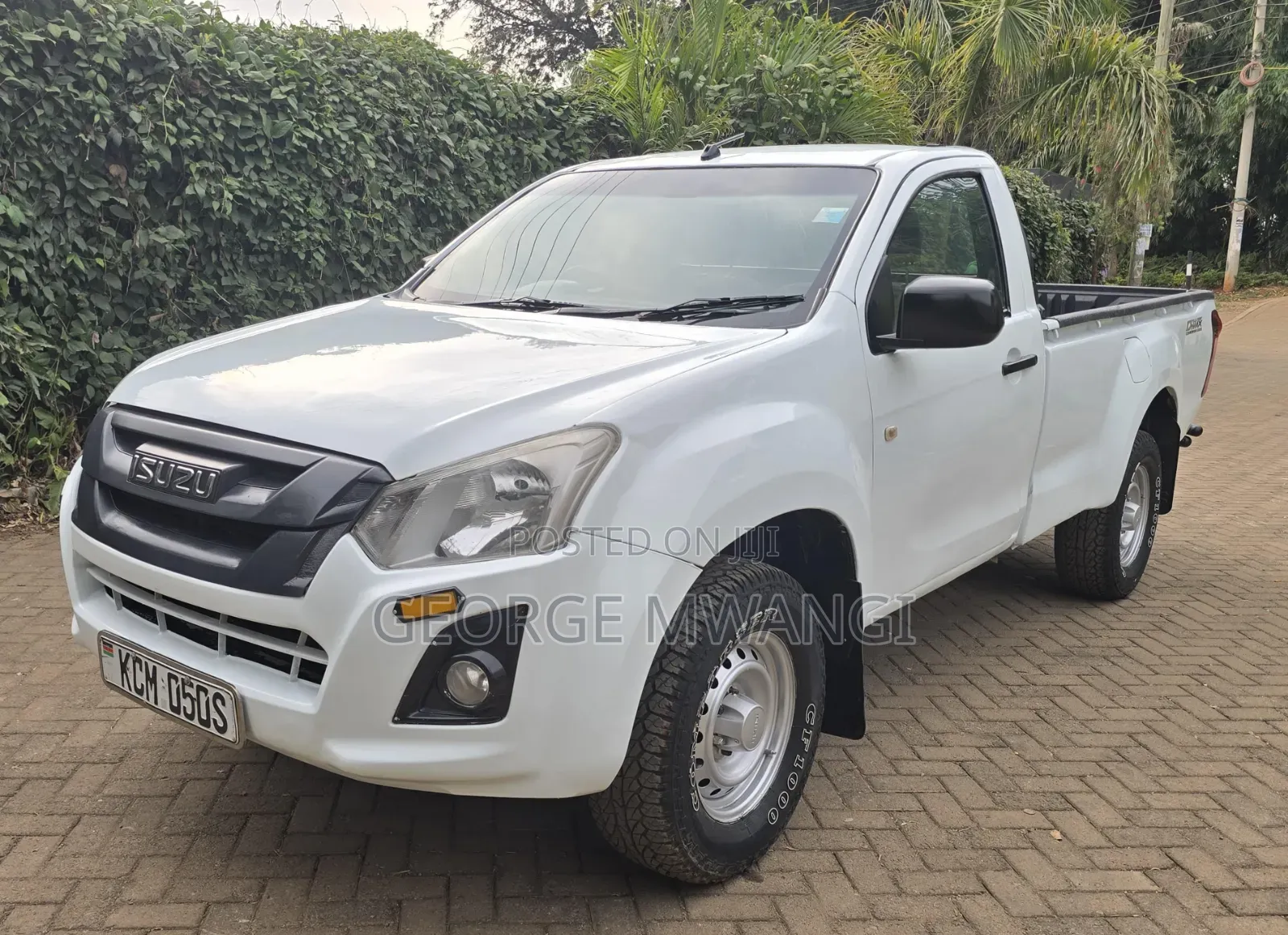 Isuzu D-MAX 2016 White