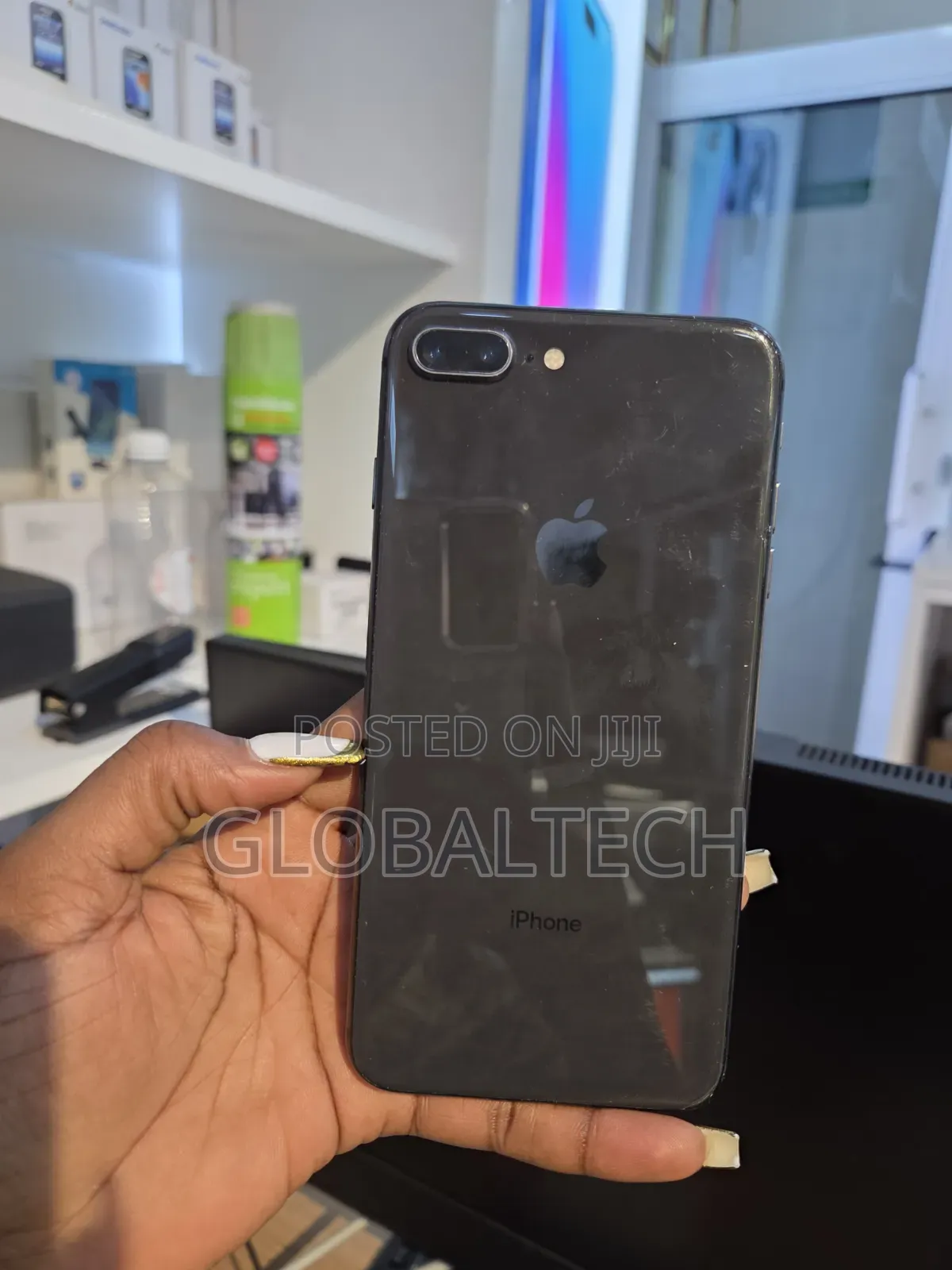 Apple iPhone 8 Plus 64 GB Black