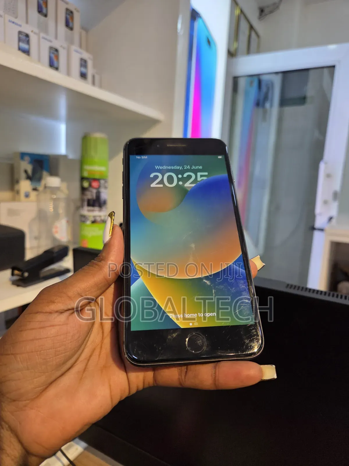 Apple iPhone 8 Plus 64 GB Black