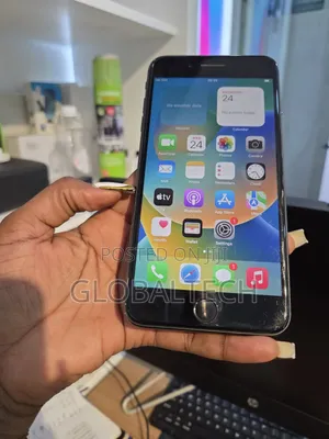Apple iPhone 8 Plus 64 GB Black