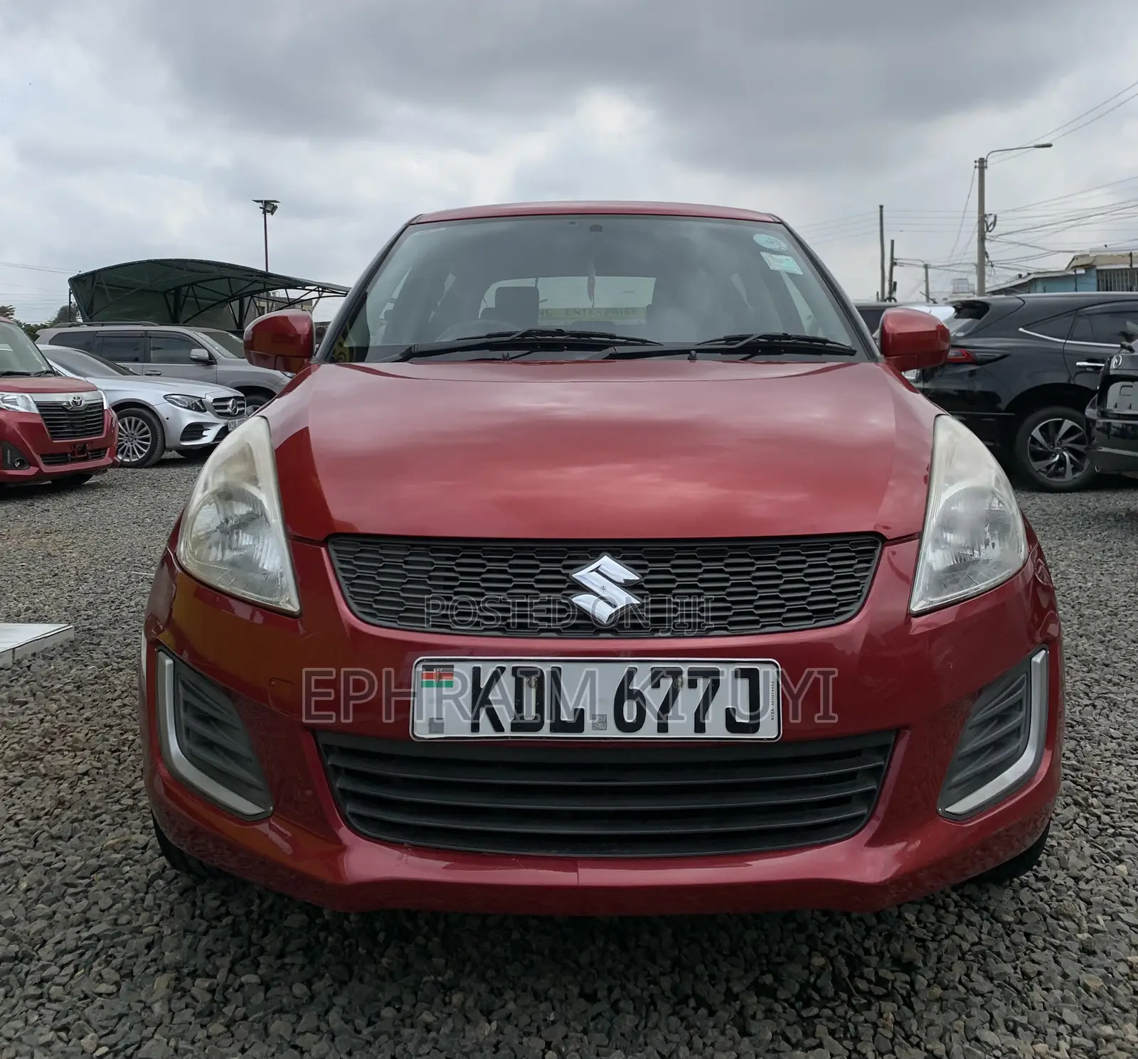 Suzuki Swift 2016 Red