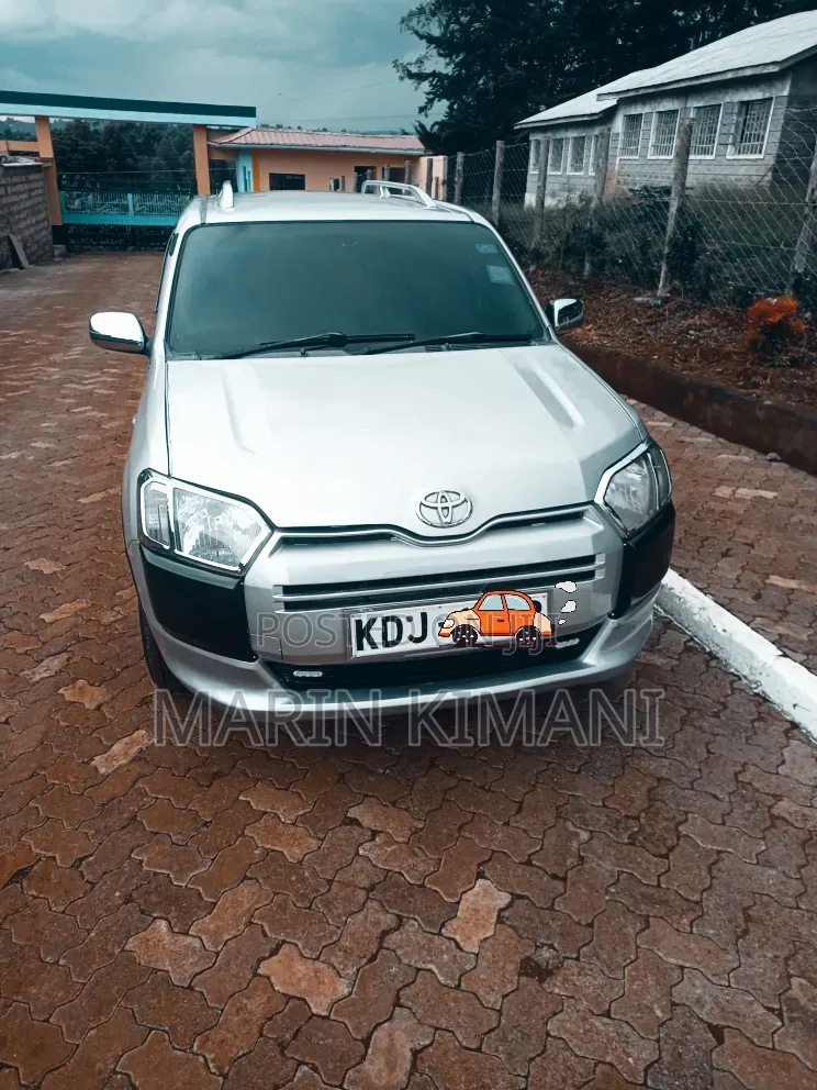 Toyota Probox 2016 Silver