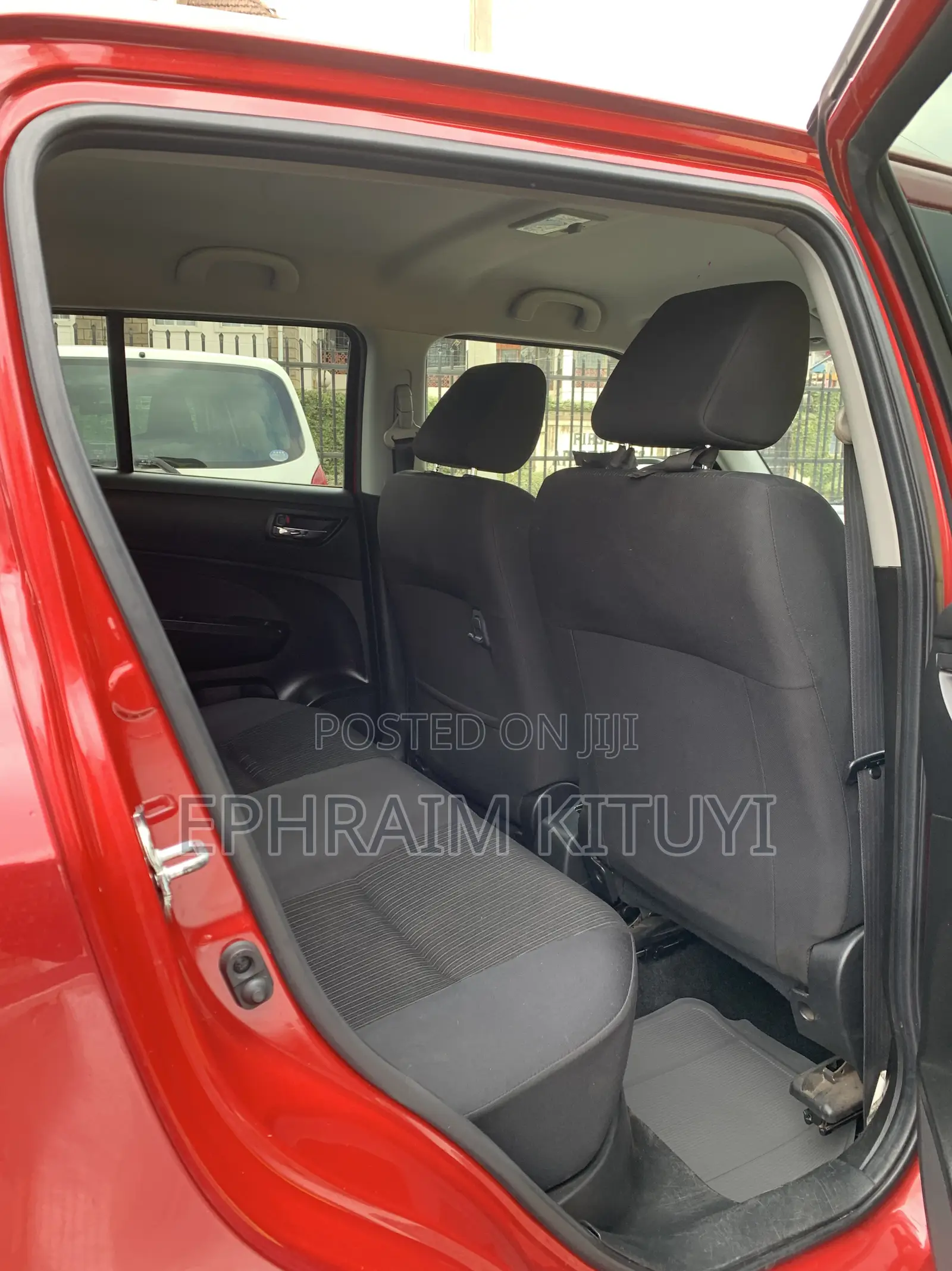 Suzuki Swift 2016 Red