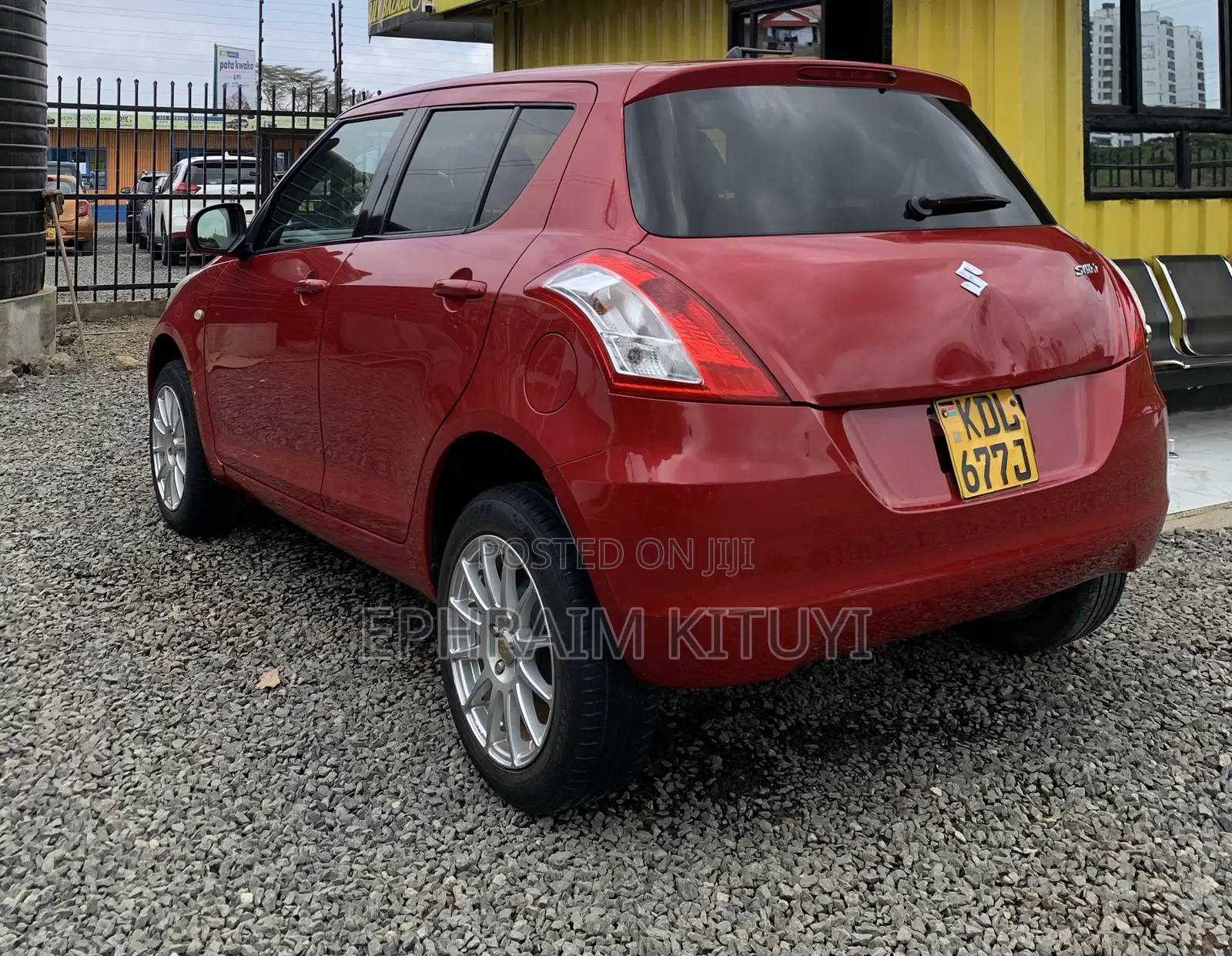 Suzuki Swift 2016 Red