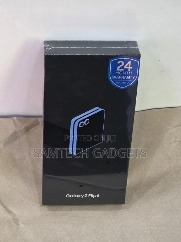 New Samsung Galaxy Z Flip6 256 GB Blue