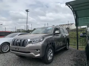 Toyota Land Cruiser Prado 2019