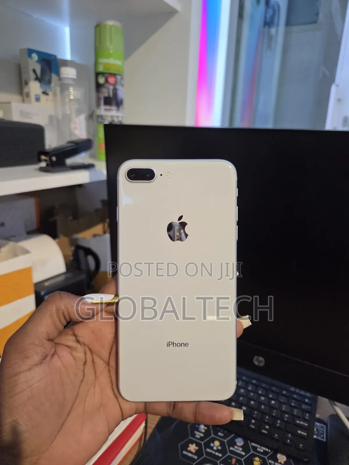 Apple iPhone 8 Plus 64 GB White