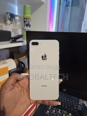 Apple iPhone 8 Plus 64 GB White
