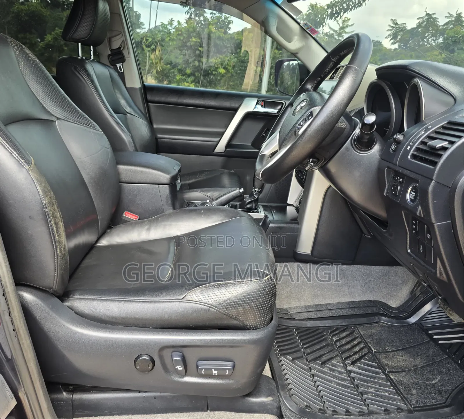 Toyota Land Cruiser Prado 2010 Black