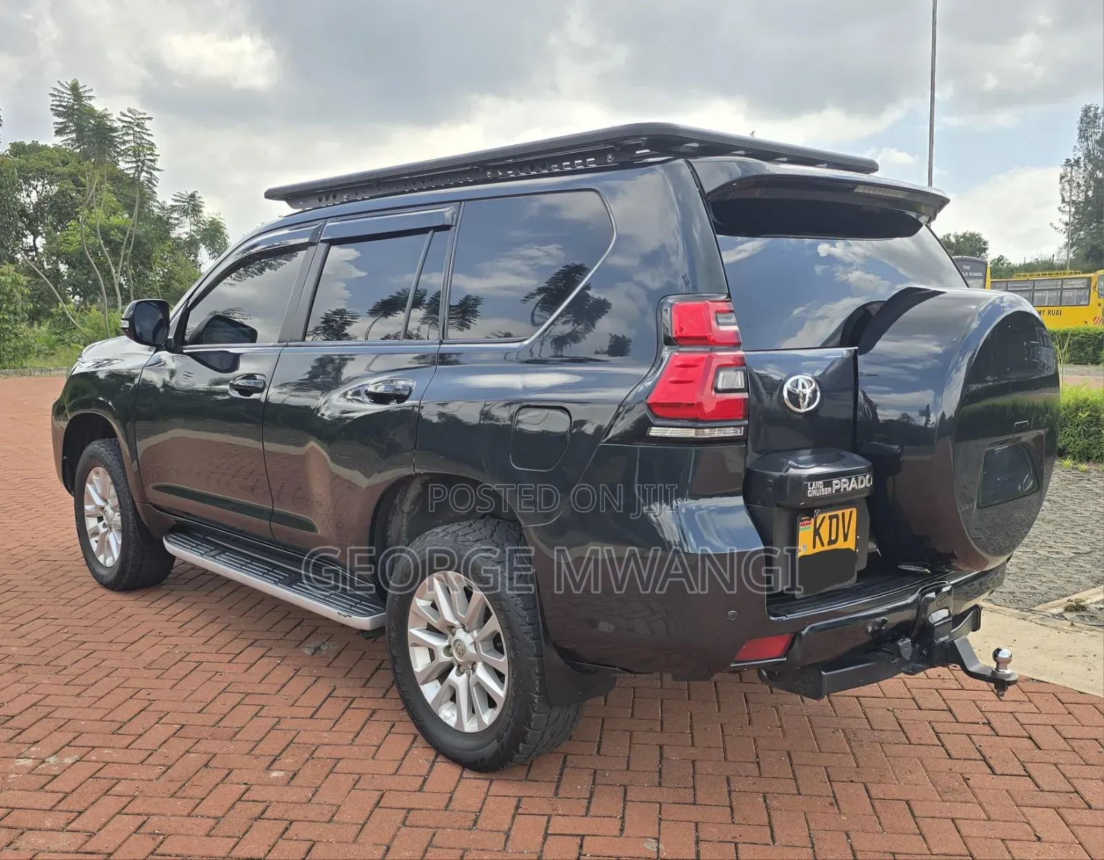 Toyota Land Cruiser Prado 2010 Black