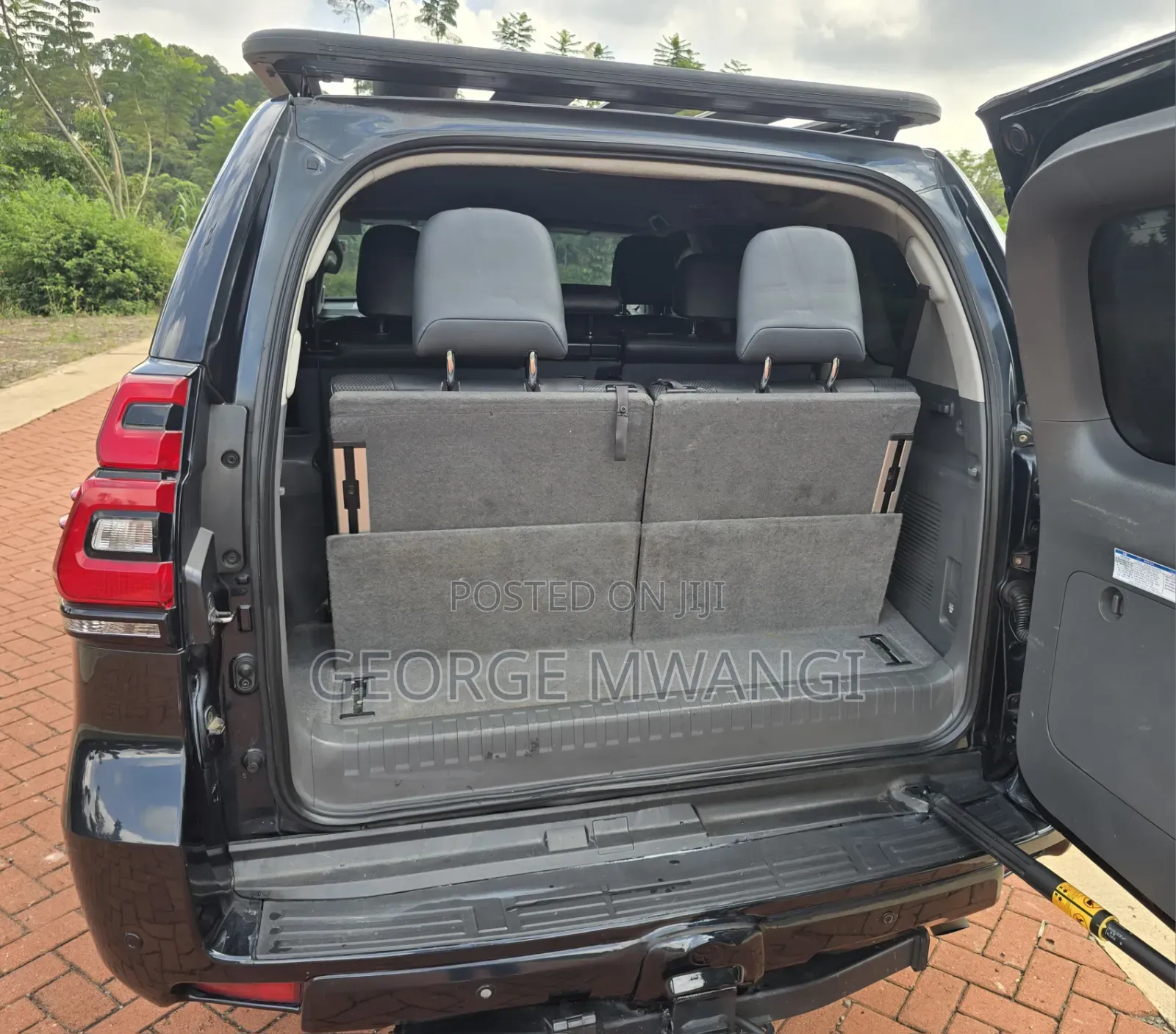 Toyota Land Cruiser Prado 2010 Black