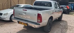 Toyota Hilux 2009 Silver