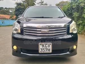 Toyota Voxy 2012 Black