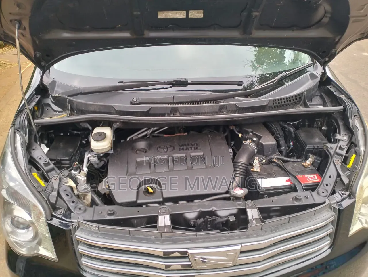Toyota Noah 2012 Black
