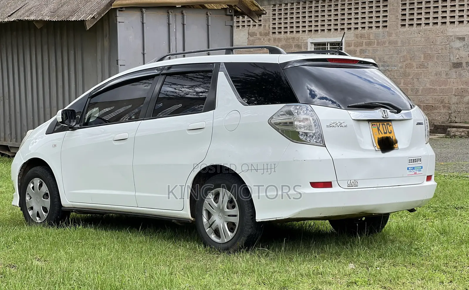 Honda Fit Shuttle 1.3 Hybrid 2WD 2013 White