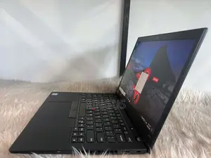 New Laptop Lenovo ThinkPad X390 8GB Intel Core i5 SSD 256GB