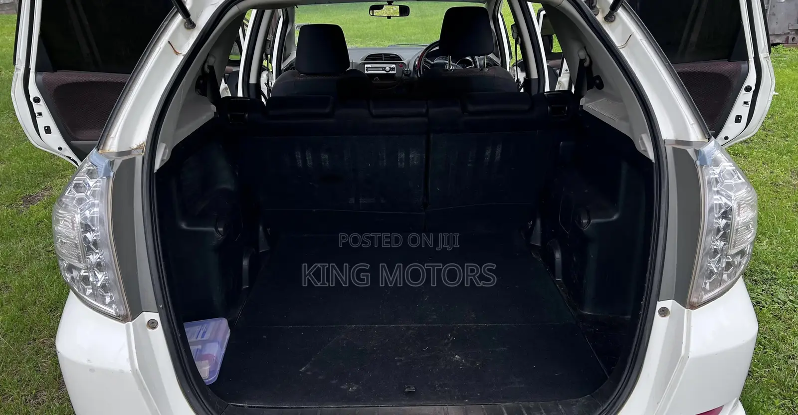 Honda Fit Shuttle 1.3 Hybrid 2WD 2013 White