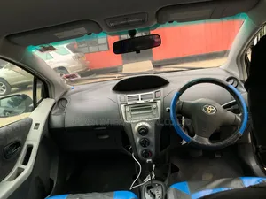 Toyota Vitz 2010 Black