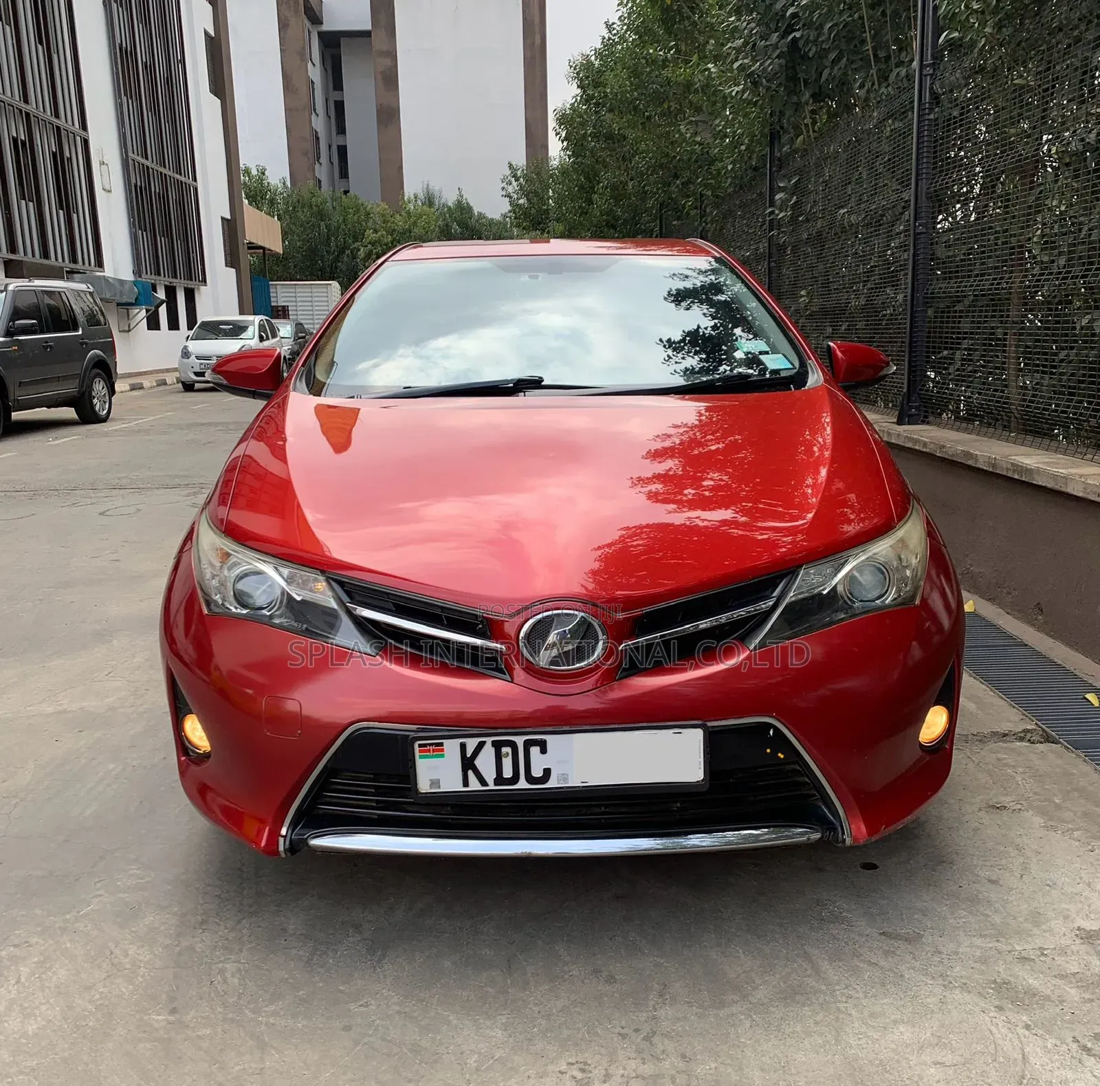 Toyota Auris 2013 Red