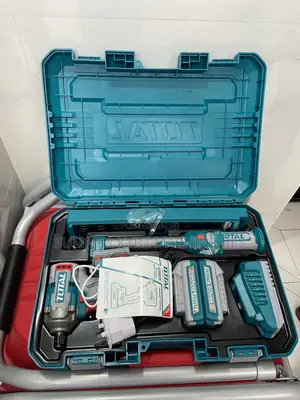 Total 20v Li-Ion Cordless Combo Kit With Flashlight