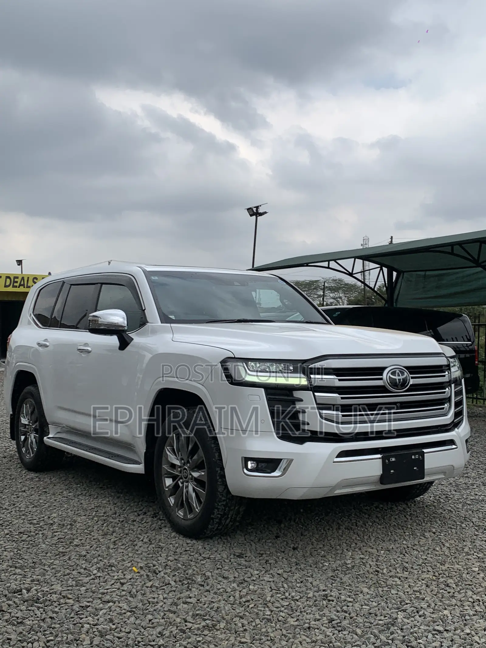 Toyota Land Cruiser 2022 White