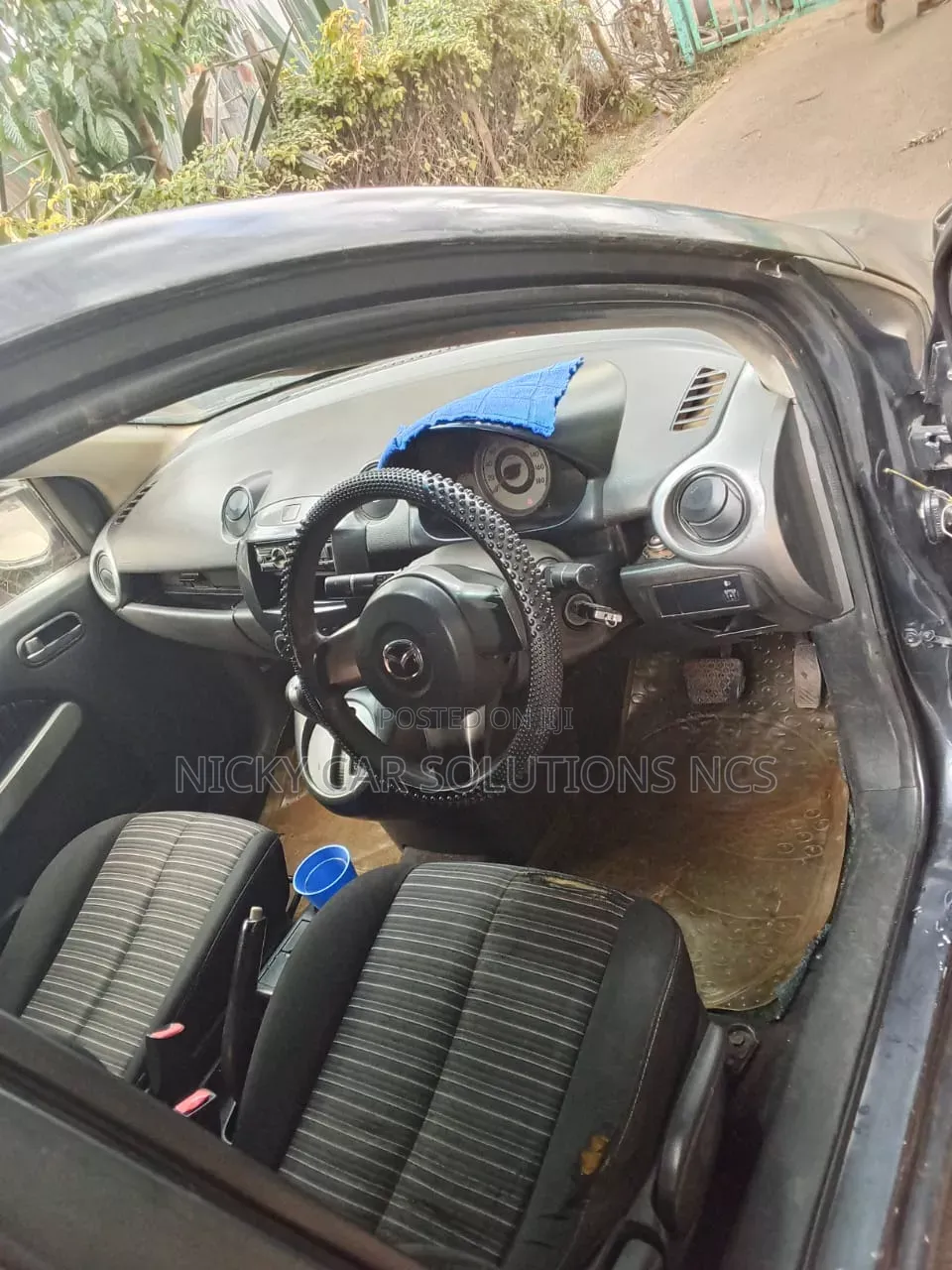Mazda Demio 2011 Gray