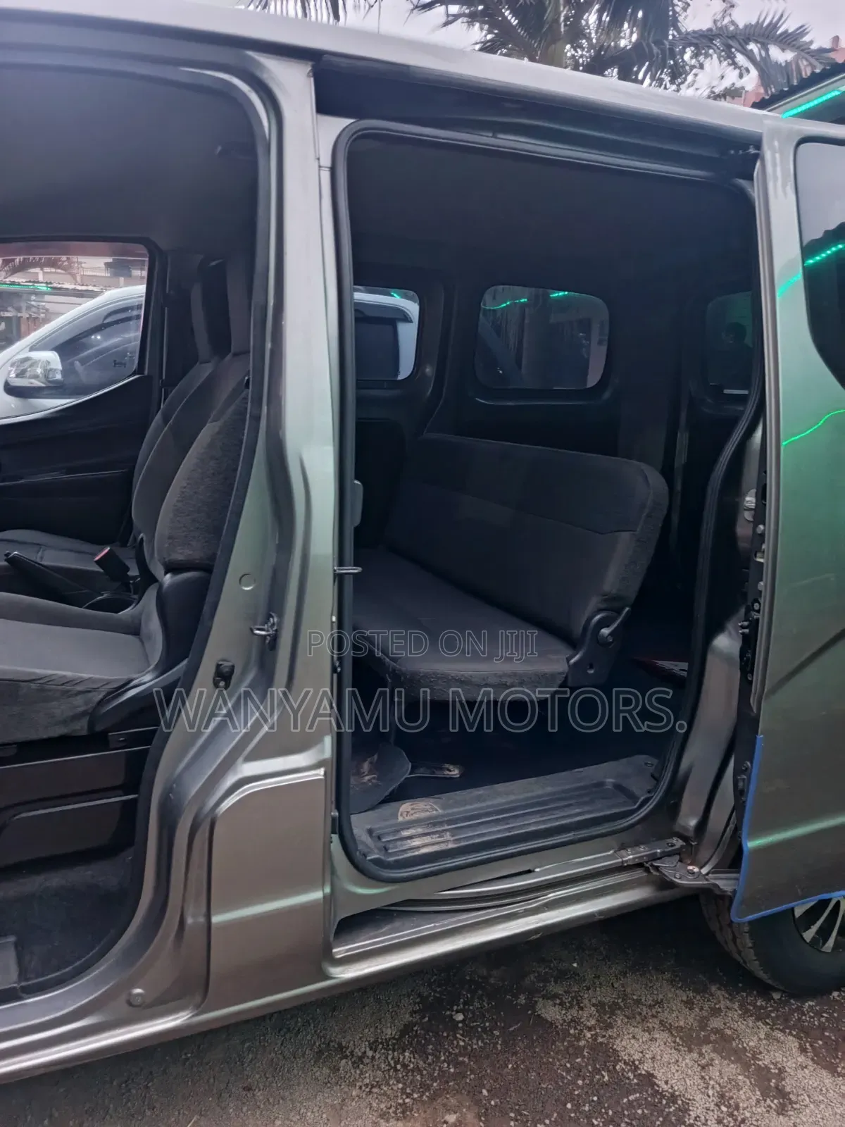 Nissan NV200 2013 Grey