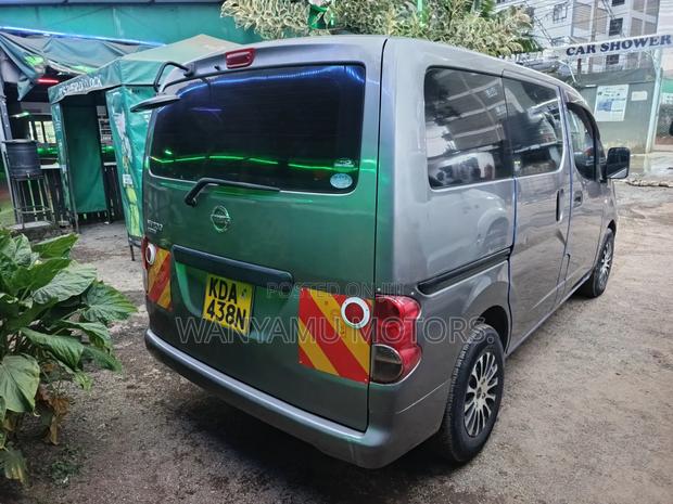 Nissan NV200 2013 Grey - thumbnail 7