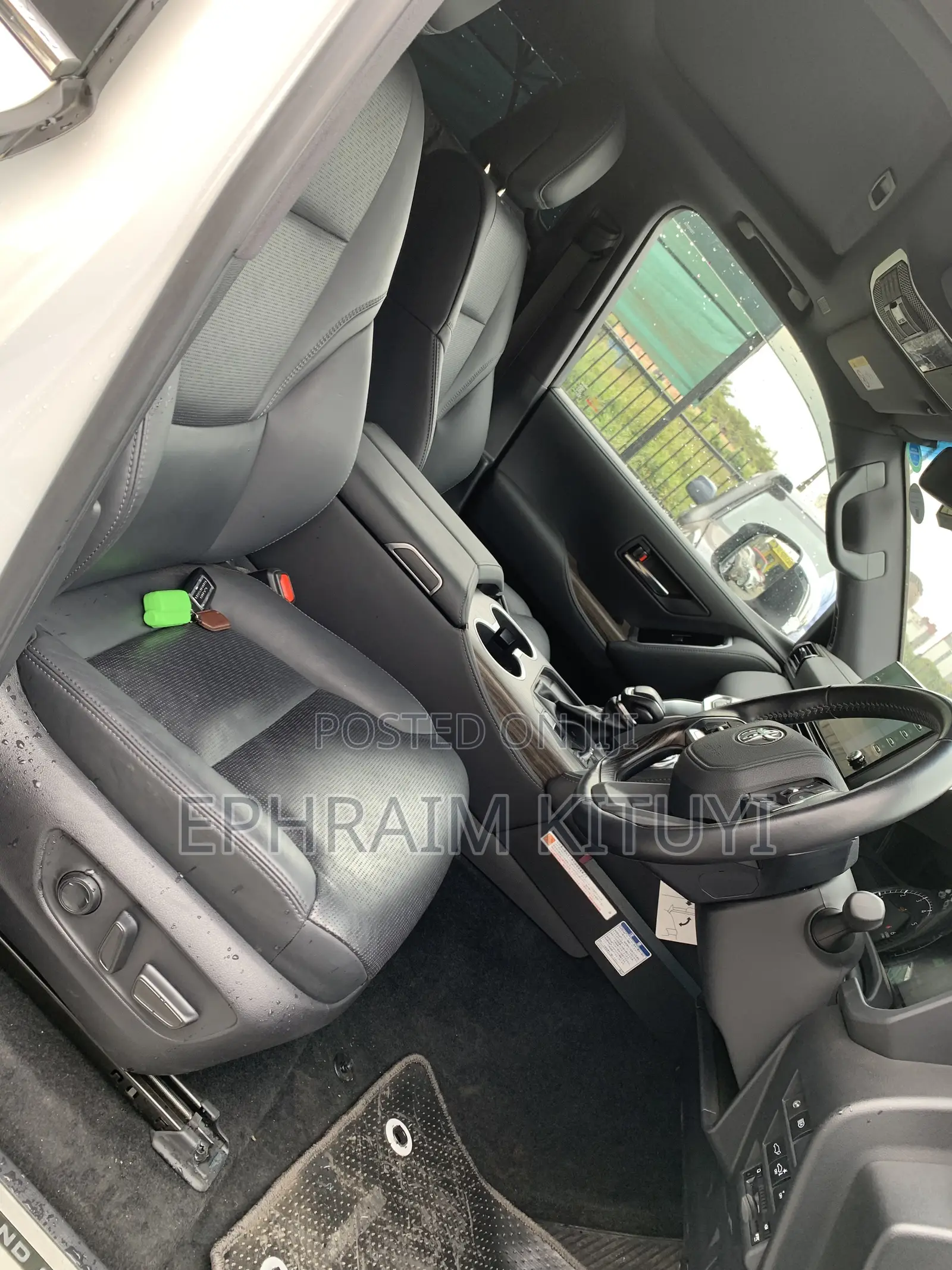 Toyota Land Cruiser 2022 White