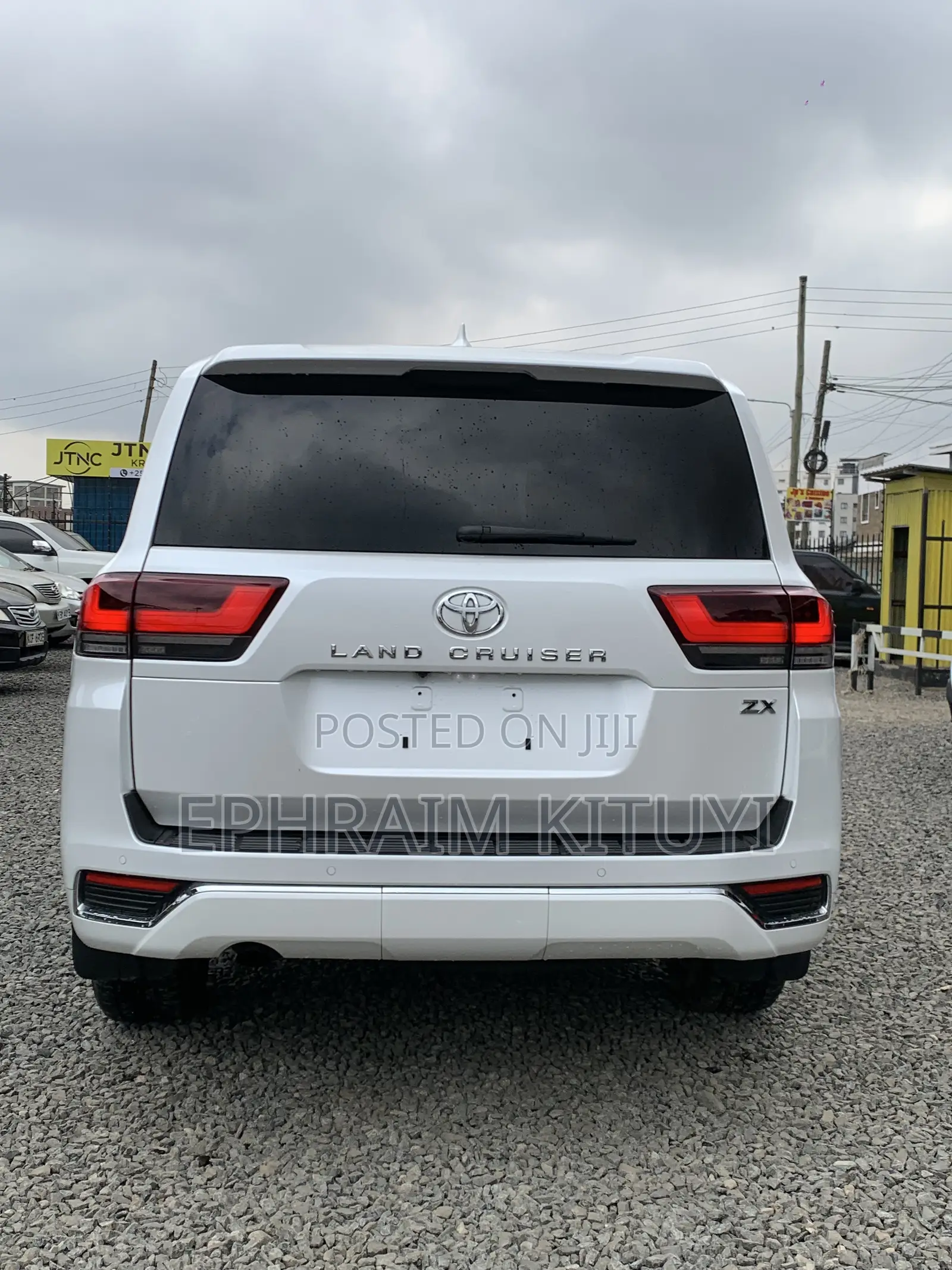 Toyota Land Cruiser 2022 White