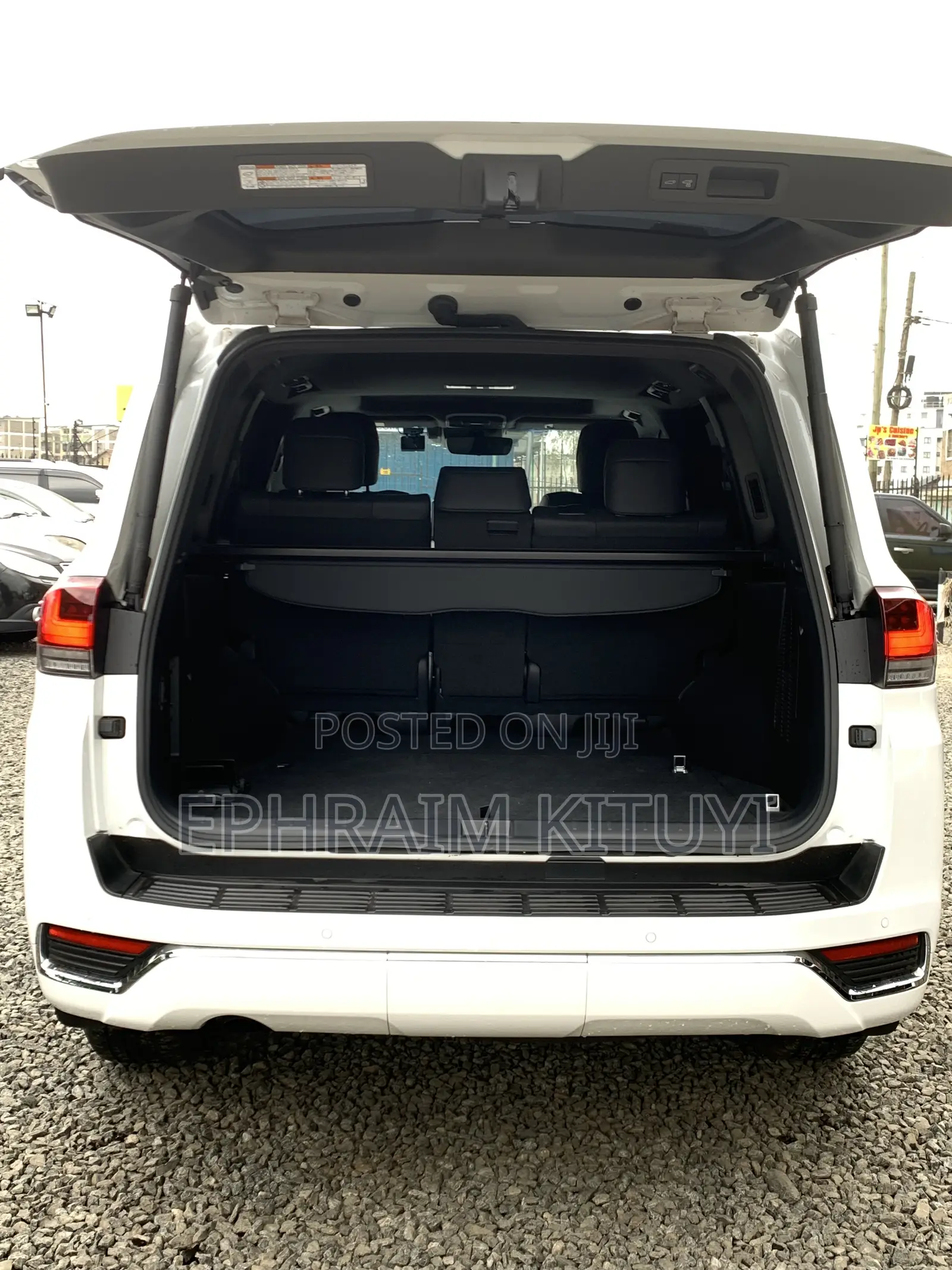 Toyota Land Cruiser 2022 White
