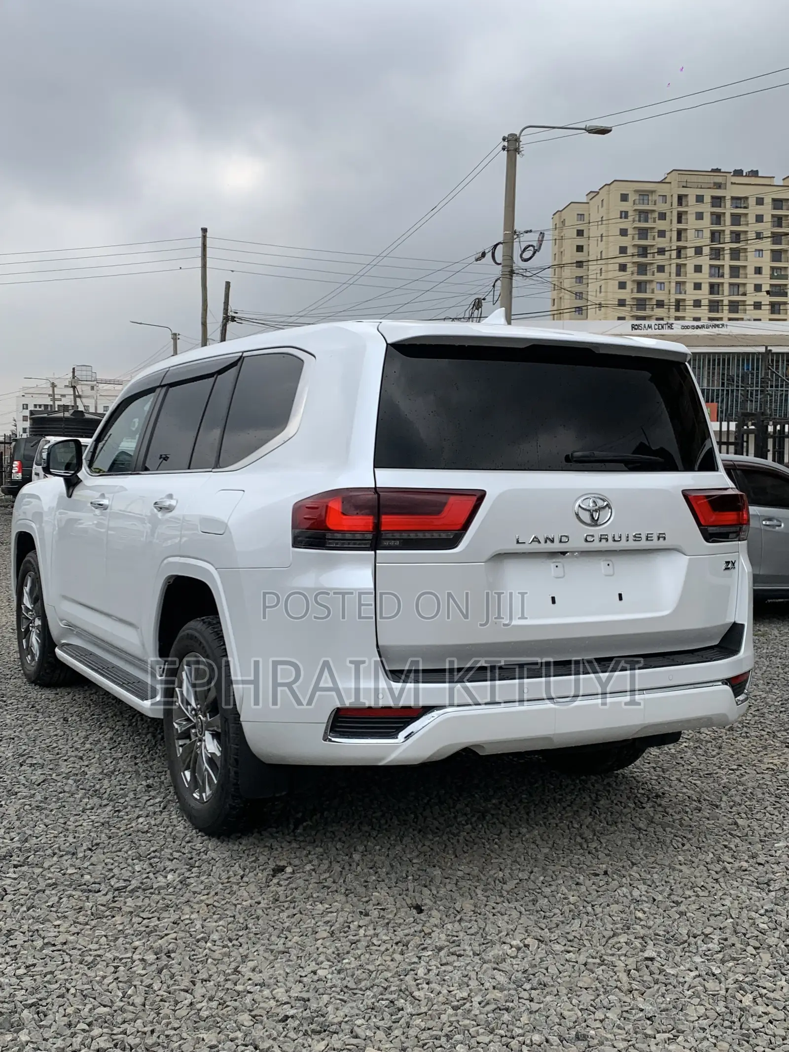 Toyota Land Cruiser 2022 White