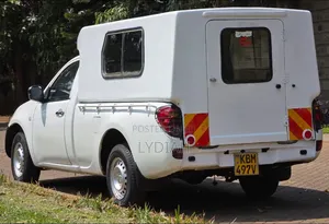 Mitsubishi L200 2009 White