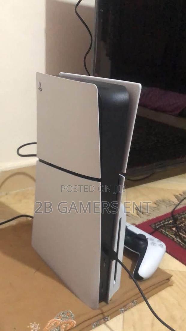 Sony Slim Ps5 Console Home Used - thumbnail 2